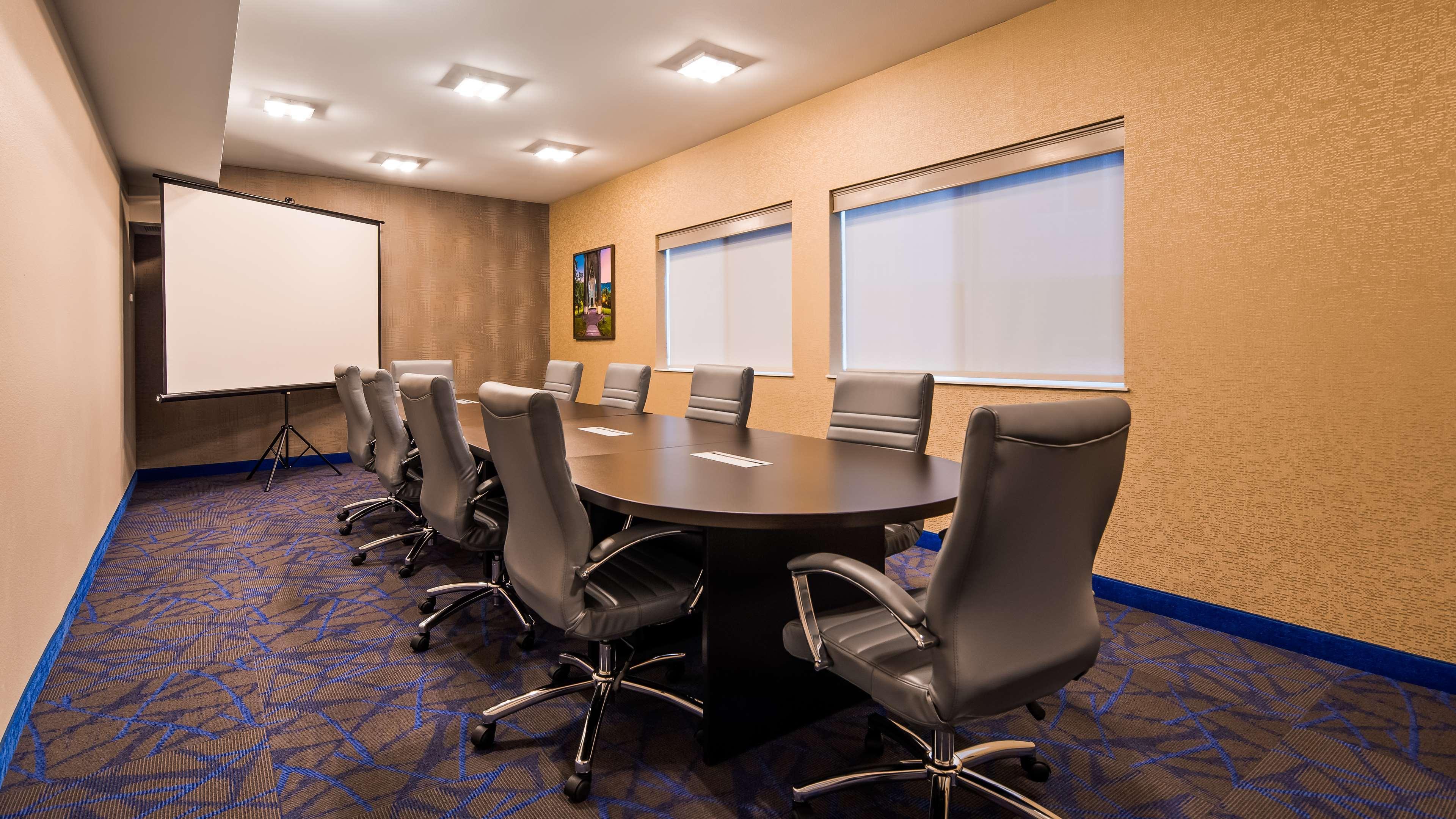 Best Western Plus Executive Hotel & Suites Sulphur Bagian luar foto