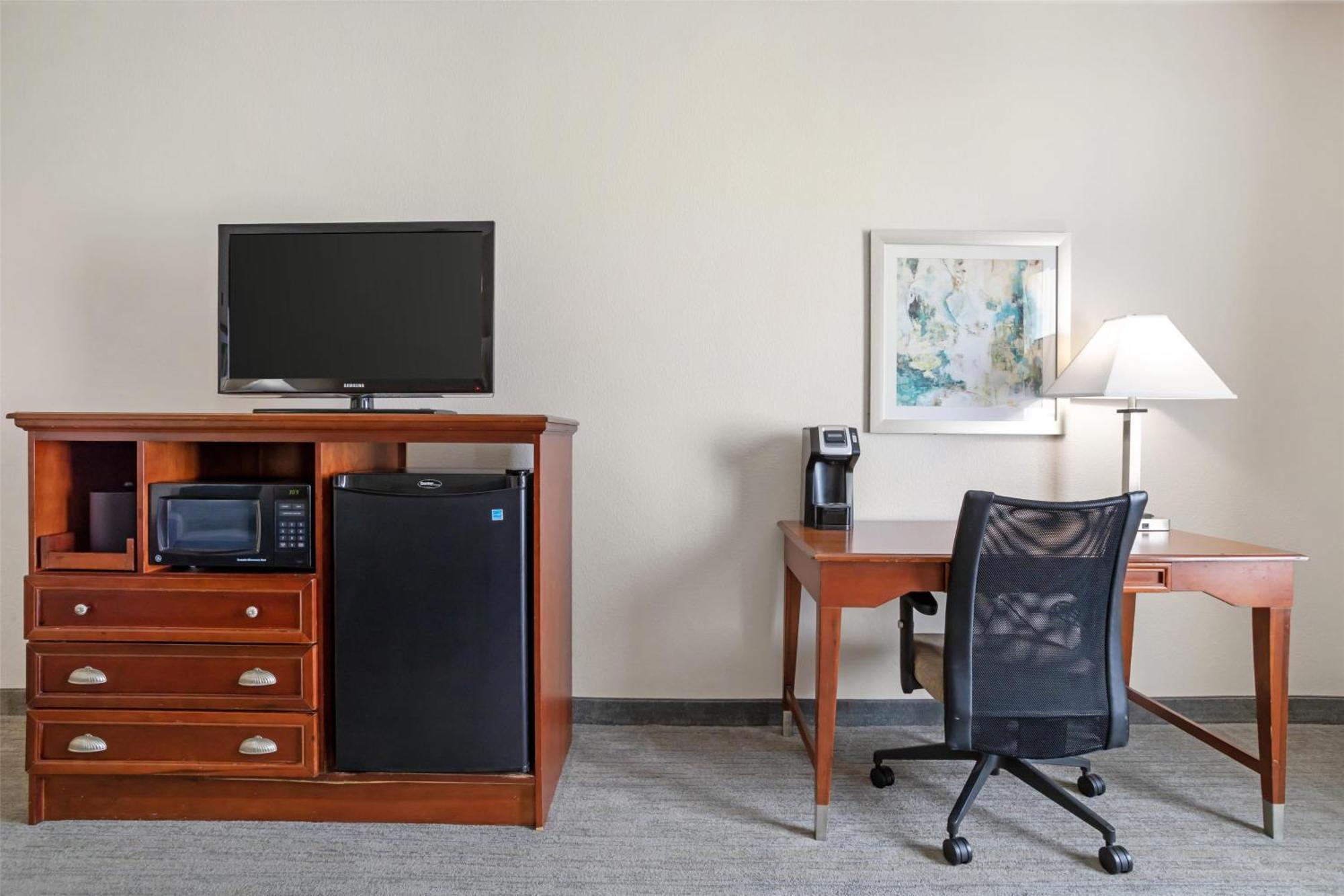 Best Western Plus Executive Hotel & Suites Sulphur Bagian luar foto