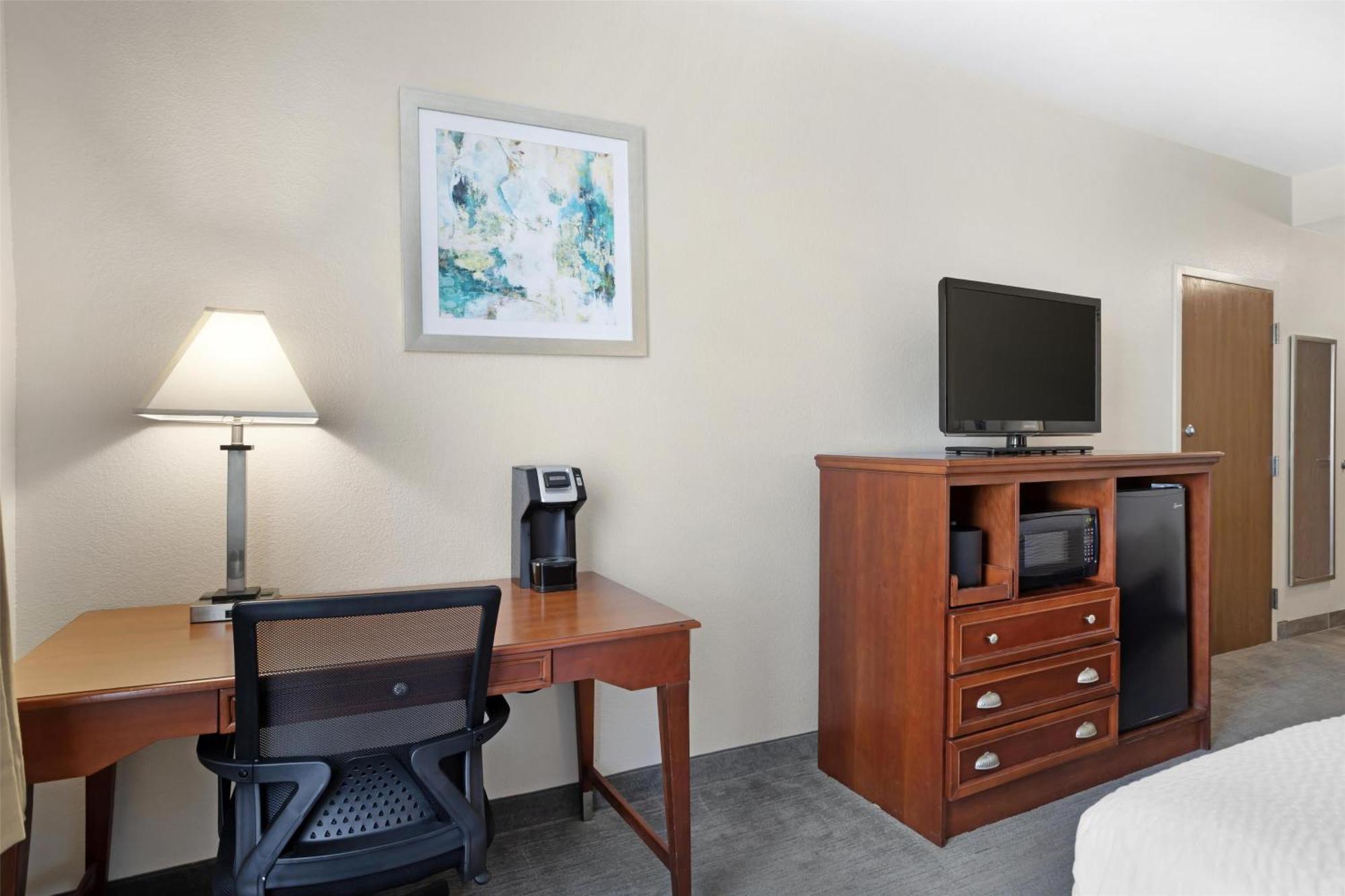 Best Western Plus Executive Hotel & Suites Sulphur Bagian luar foto