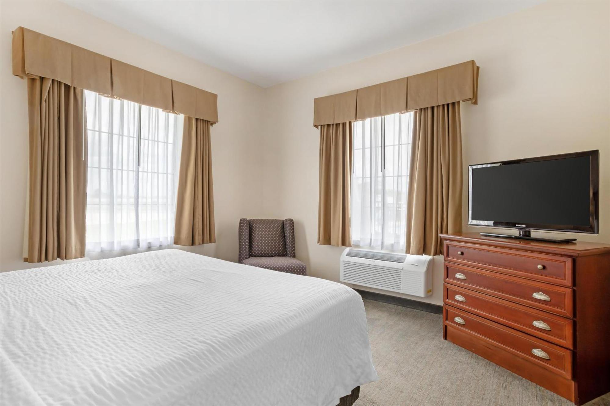 Best Western Plus Executive Hotel & Suites Sulphur Bagian luar foto