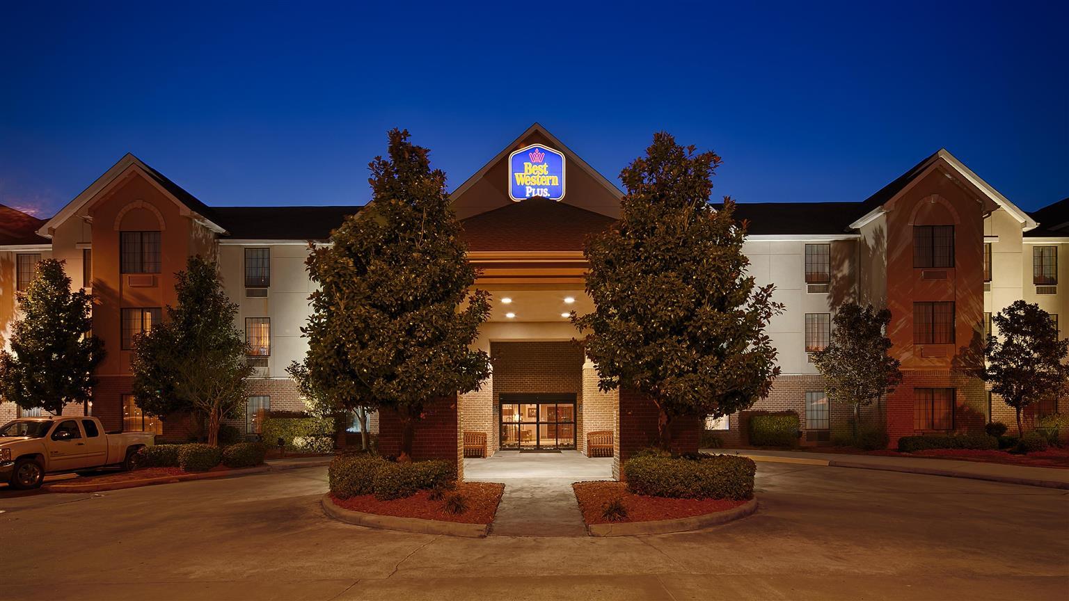 Best Western Plus Executive Hotel & Suites Sulphur Bagian luar foto